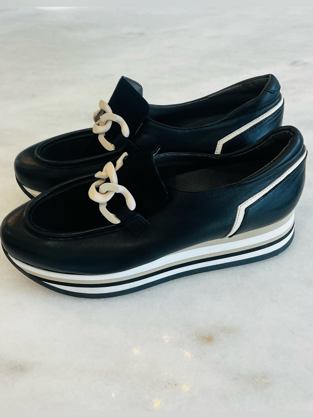 Softwaves Cala Black Cream Platform Wedge Slip On Loafer Sz 42 11.5